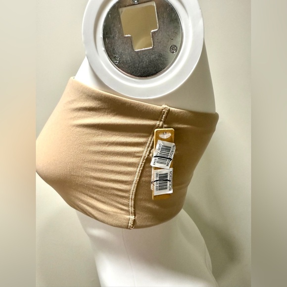 SKIMS Fits Everybody Bandeau Bra Top Nude Tan Strapless Size L Seamless NWT - Picture 5 of 10